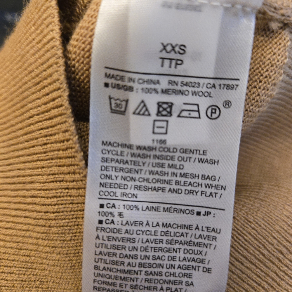 Banana Republic Camel Colored 100% Merino Wool Mockneck Sleeveless Sweater, New - Picture 3 of 5